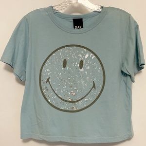 Daydreamer Cheetah Foil Smiley Graphic Crop Tee